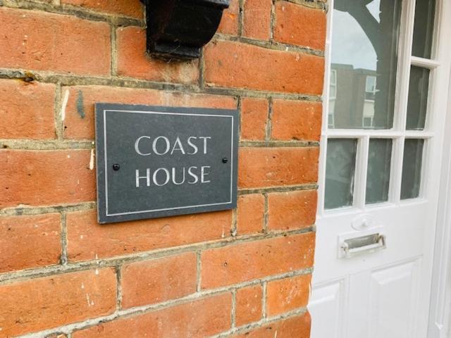 Coast House Cromer - Sleeps 15, Hot Tub, Sea Views Villa Eksteriør billede